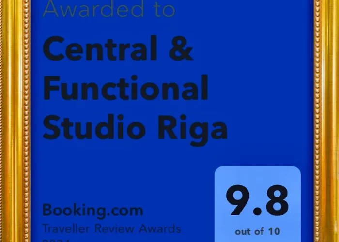 & Functional דירה *